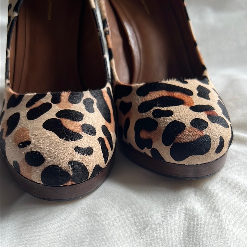 BCBGeneration Leopard Print Dania Calf Hair Pump - Picture 10 of 13